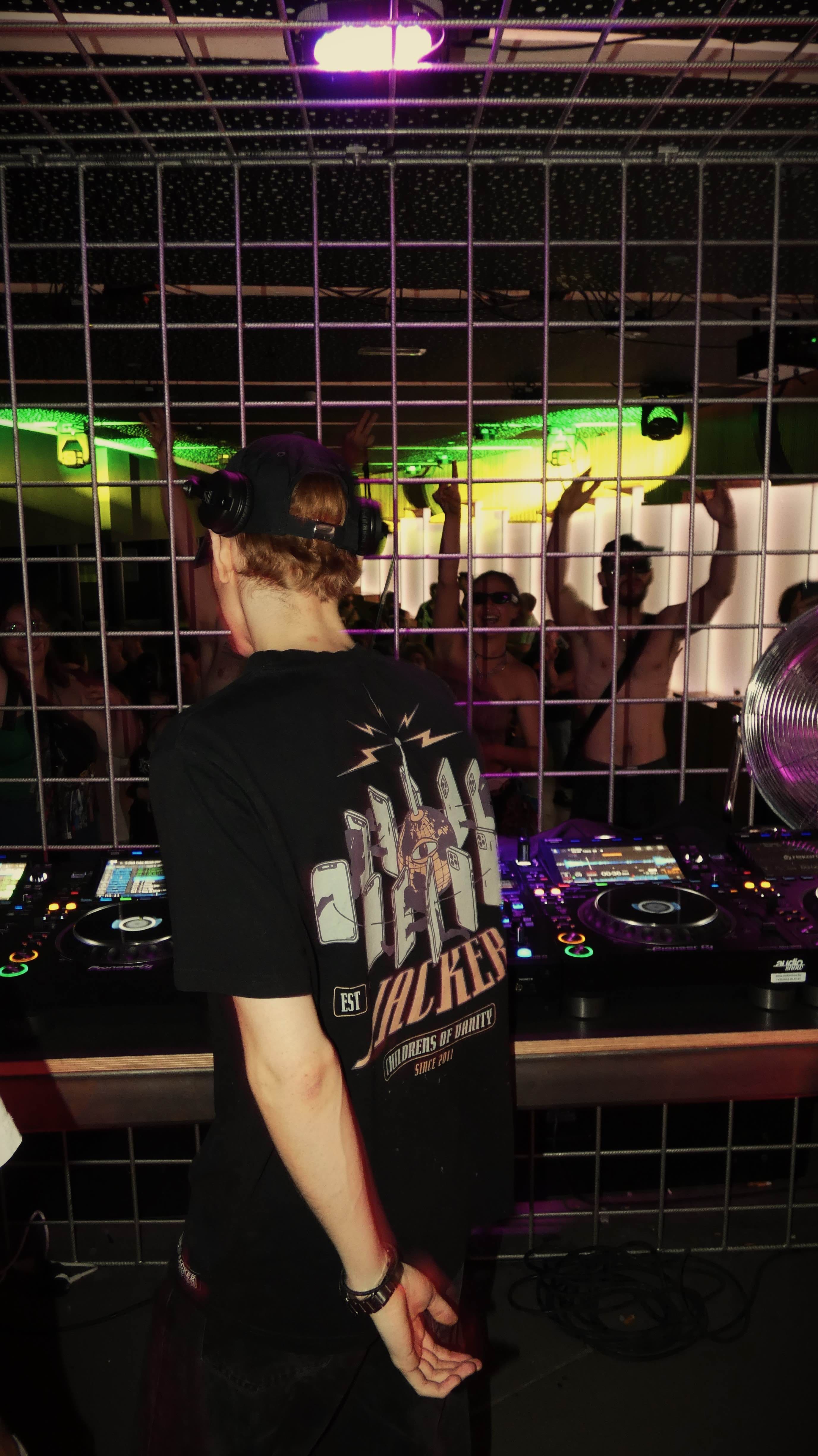 Prayz en live à Dark Cube